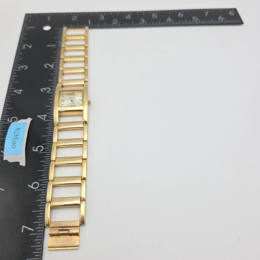 Vintage PASSAGES Ladies Watch Gold Plated Bracelet New Battery 7
